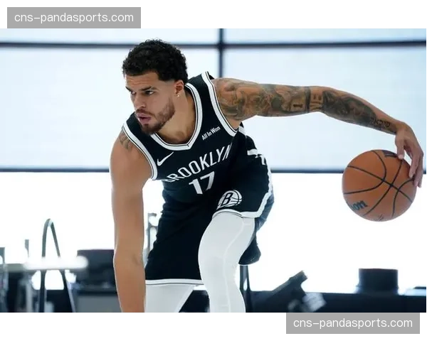 伤病更新：篮网队核心侧翼因腿筋紧张缺席，球队转换防守质量面临考验